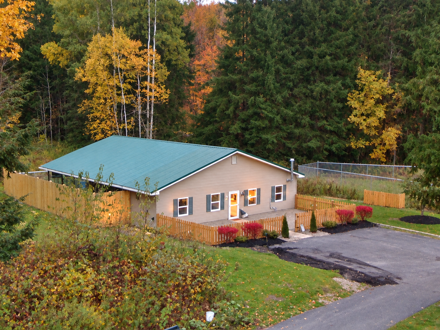 Fenced yards at East Concord Canine Retreat